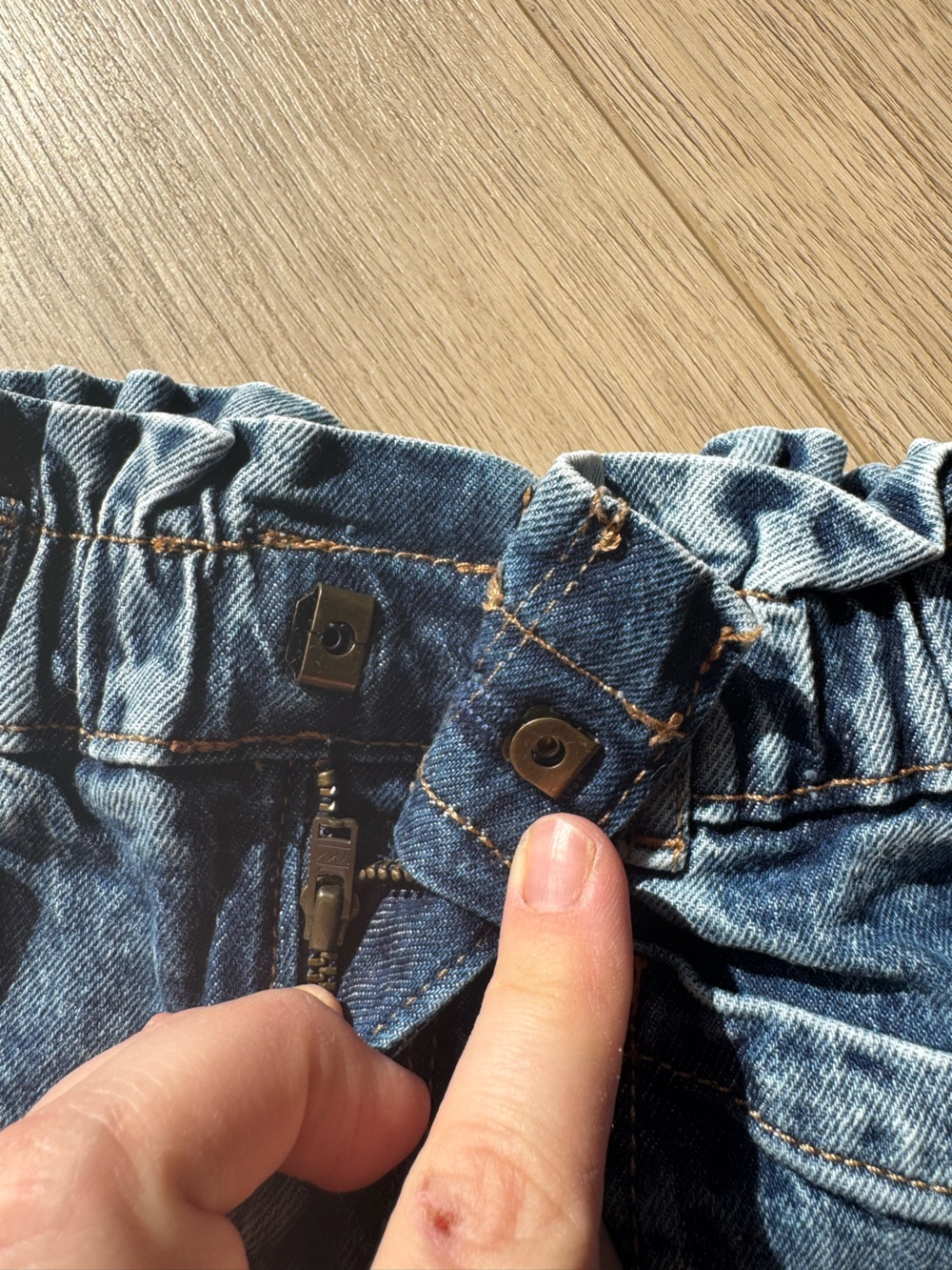 BABY GAP denim shorts - Picture 4 of 5